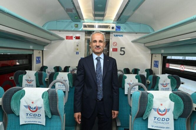 bakan-uraloglu-milli-elektrikli-tren-setlerimizi-devreye-aliyoruz_6d6a518e03f6
