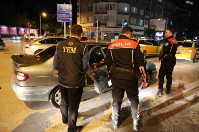 polisten-asayis-ve-trafik-denetimi_0b677ed6802e
