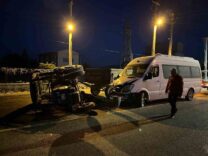 minibusle-traktor-carpisti-6-kisi-yaralandi_7c3000a15c3f