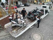 bolvadinde-polis-ekipleri-denetimi-elden-birakmiyor_cc00435c4f0d