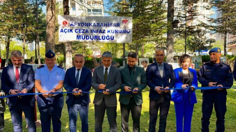 mahkumlarin-el-emegi-eserleri-goz-doldurdu_f5dc8d202ddc