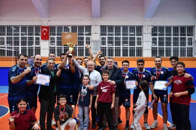 4-kamu-spor-oyunlari-erkek-voleybol-musabakalari-tamamlandi_cacbd9c44ffa