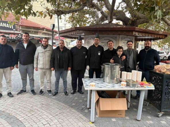 bolvadinde-gencler-sabah-namazinda-bulustu_07a7b45ef798
