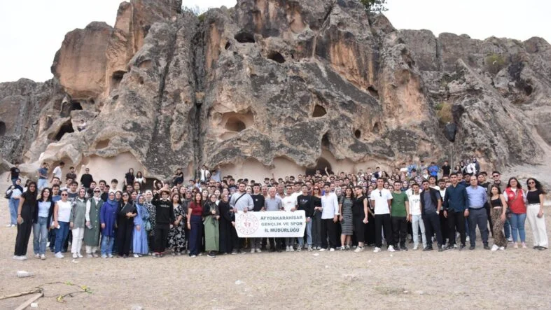 Yurt öğrencileri