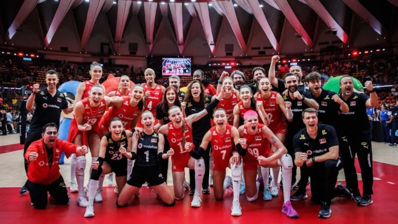 A Milli kadın voleybol