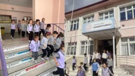 Deprem tatbikatı