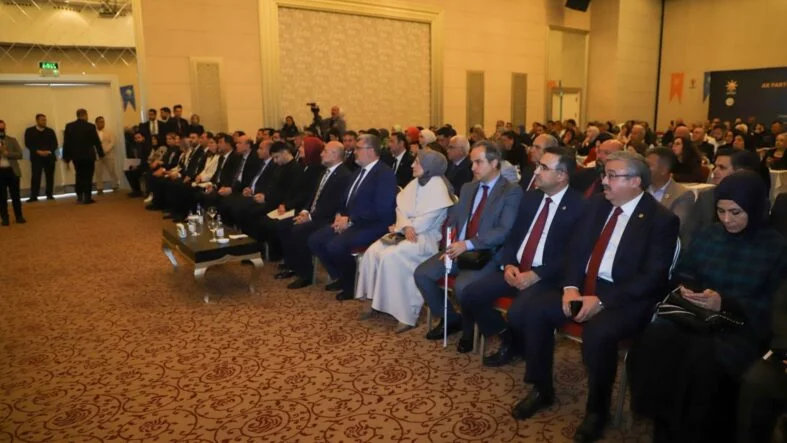 AK Parti toplantı