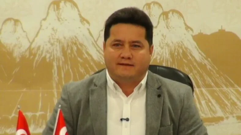 Derviş Aynacı