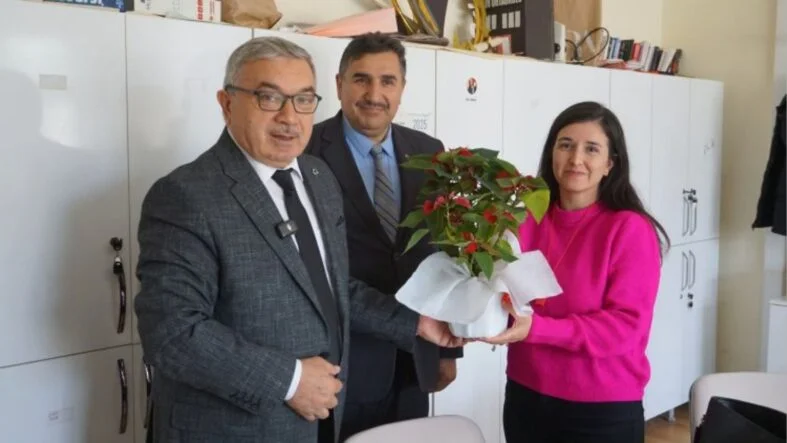 Şuhut