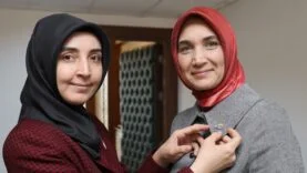 Vali yiğitbaşı mescidi aksa rozet