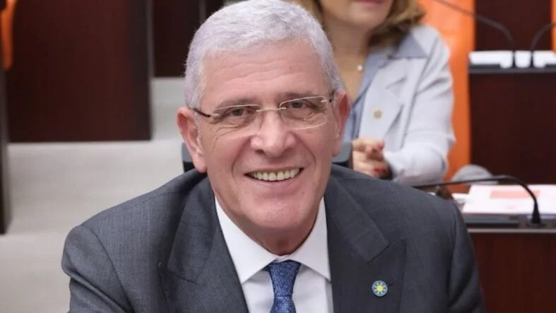 müsavat dervişoğlu