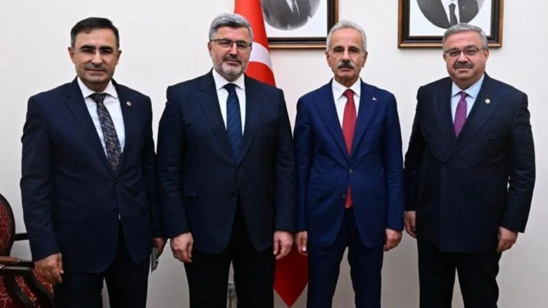 AK Parti Afyonkarahisar milletvekilleri