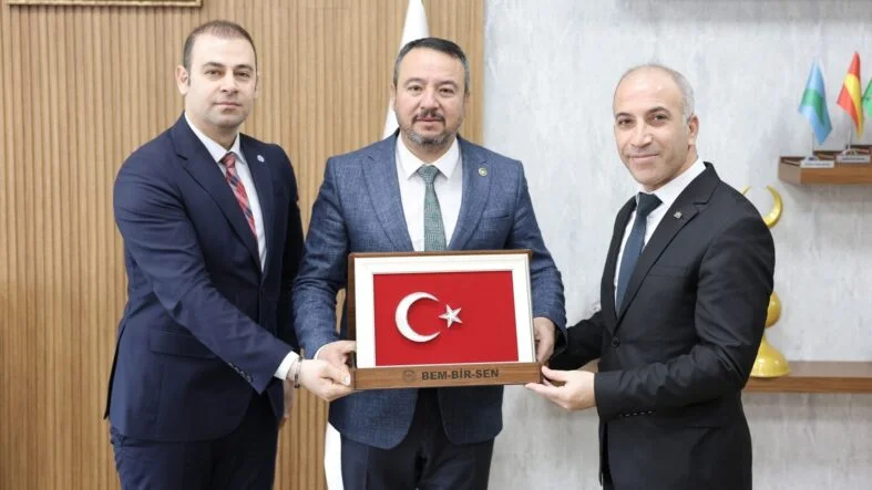 Bir başlık ekleyin (32)