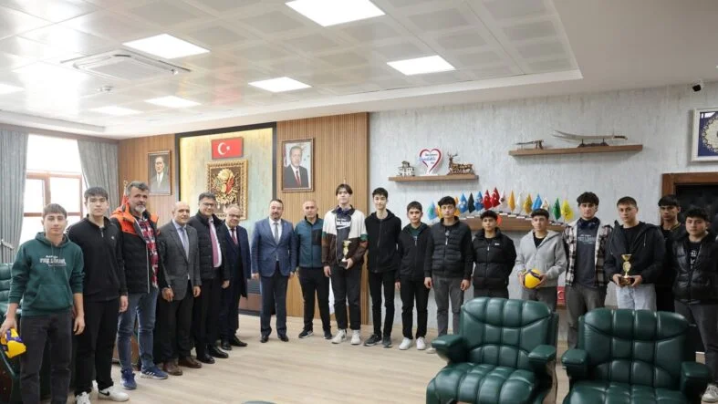 Bir başlık ekleyin (47)