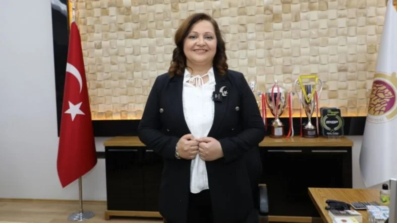 Burcu-Koksal-2-787x443