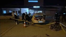 AVA GİDERKEN YANLIŞLIKLA ARKADAŞINI VURDU