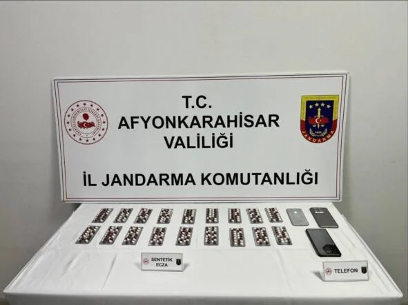 JANDARMADAN UYUŞTURUCU OPERASYONU: 3 GÖZALTI