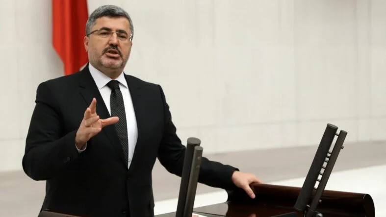 Ali Özkaya