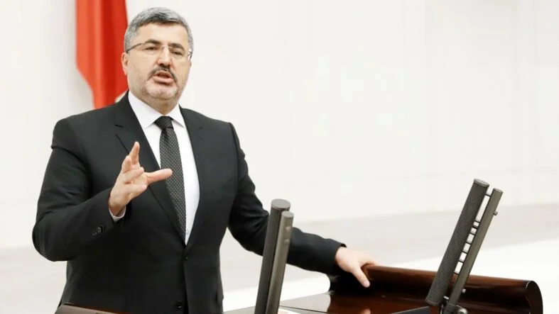 Ali Özkaya