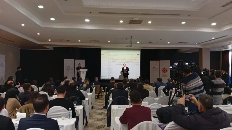 Gazetecilere eğitim