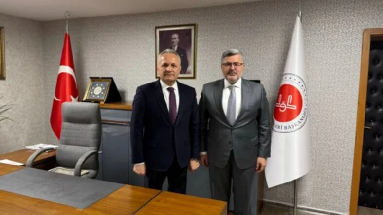 ali özkaya