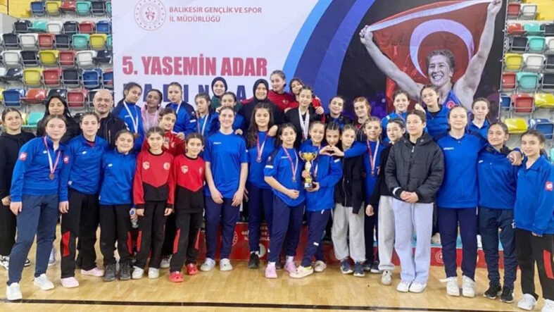 güreşçiler