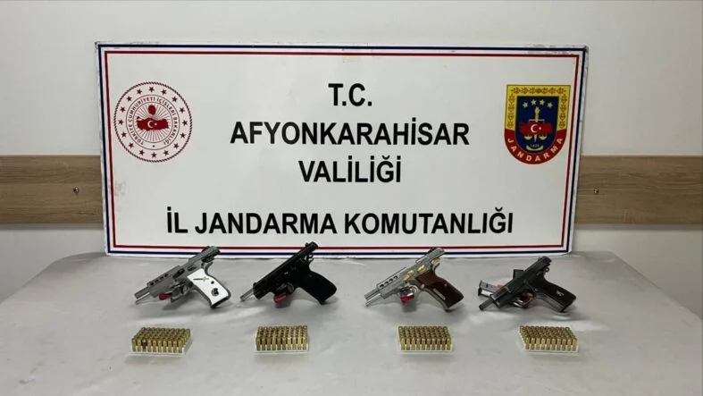 sülümenli düğünlerde silah atanlar