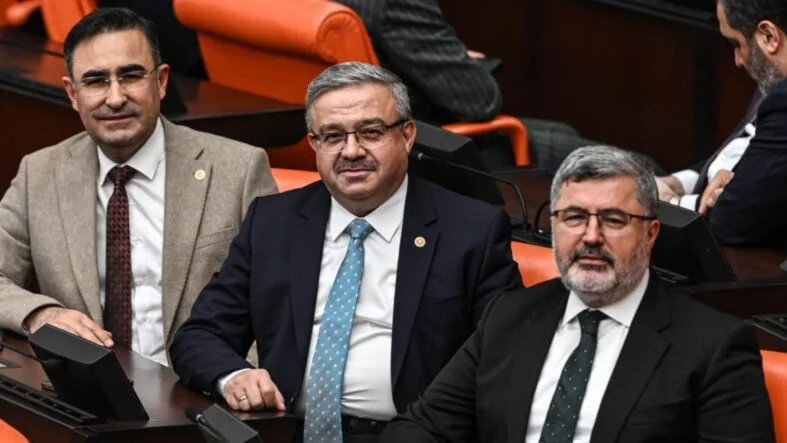 AK Parti Afyonkarahisar milletvekilleri