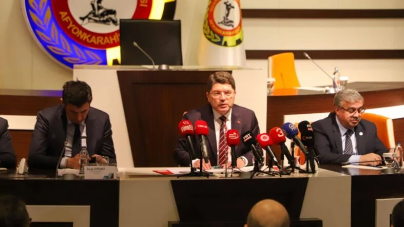 Adalet Bakanı Yılmaz Tunç