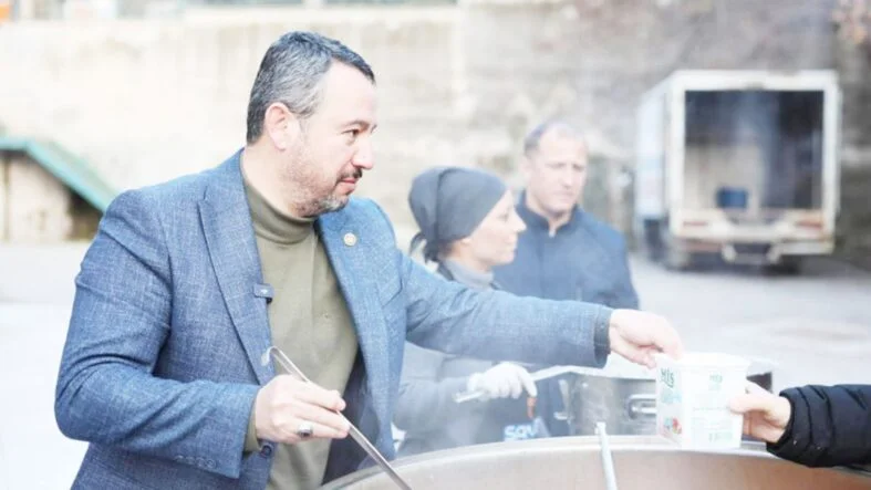 Sandıklı iftar yemeği