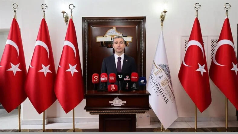 Vali Naci Aktaş