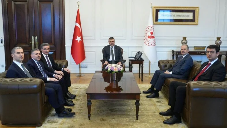 Vali Naci Aktaş