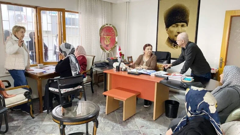 yardımseverler derneği