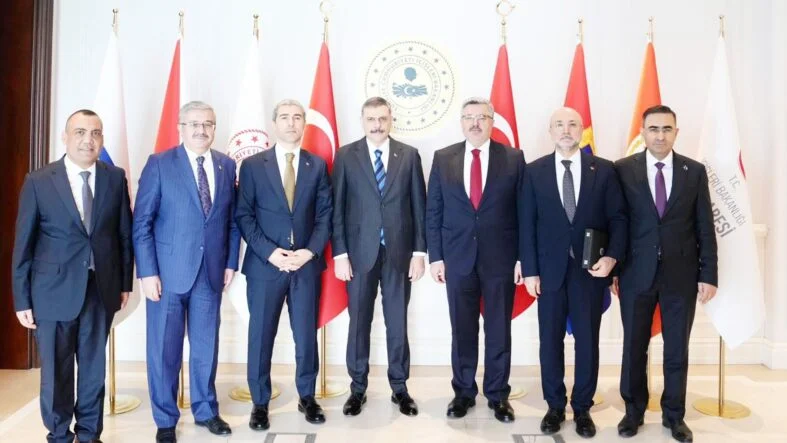 AK Parti heyeti bakan Çiftçi