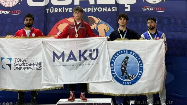AKÜ sporcular