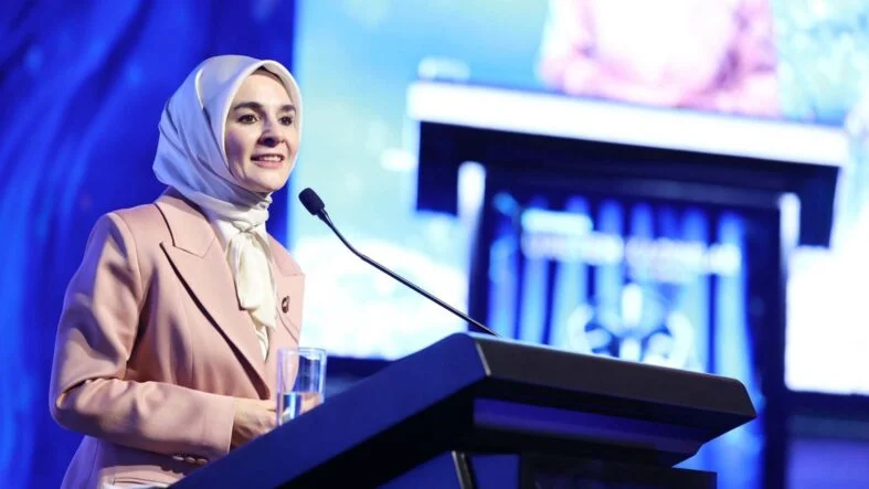 Aile ve sosyal hizmetler bakanı