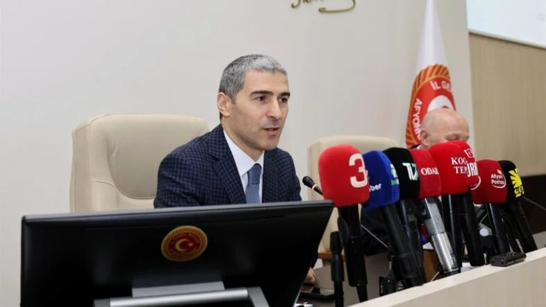 Vali Aktaş