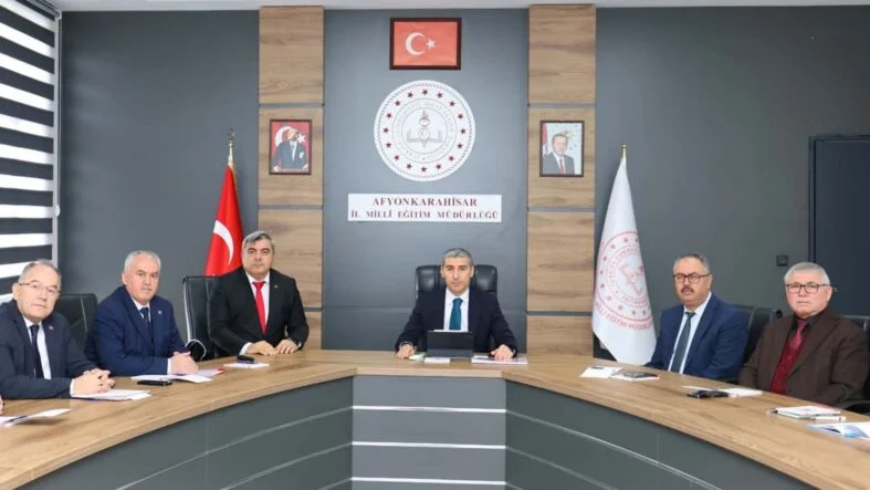 Vali Naci Aktaş