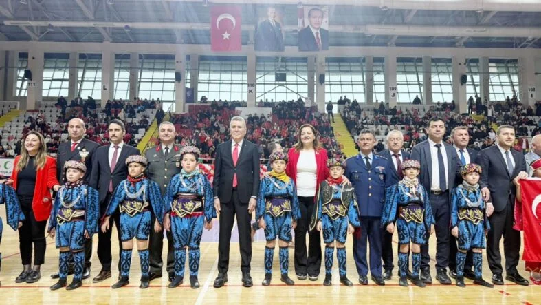 23 Nisan kutlama