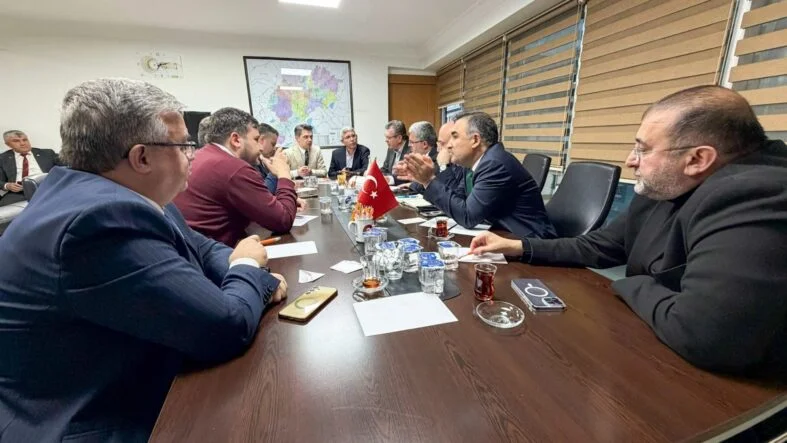 AK Parti toplantısı