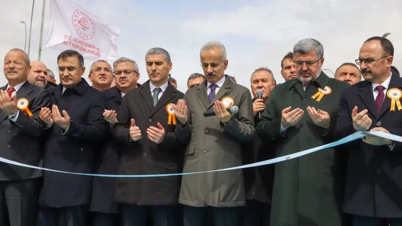 Bakan Uraloğlu