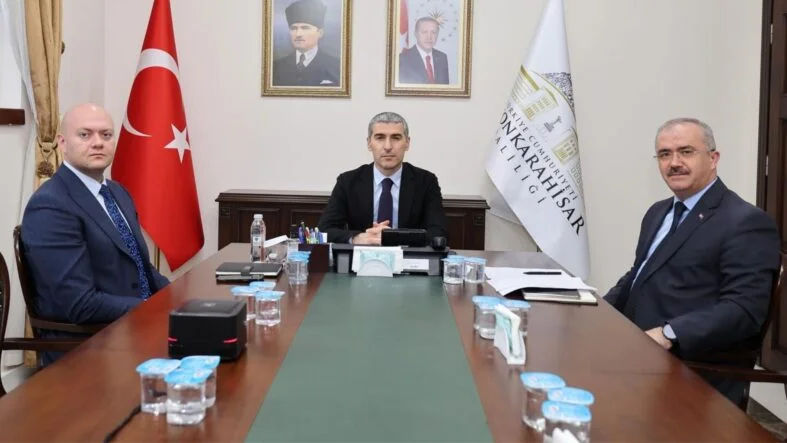 Vali Aktaş