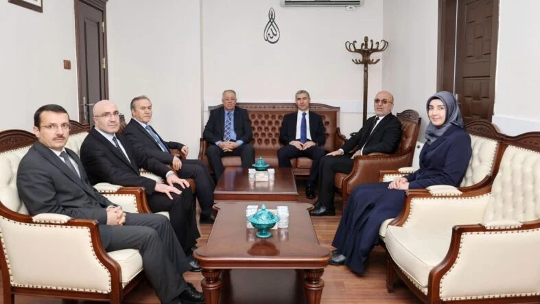 Vali Aktaş