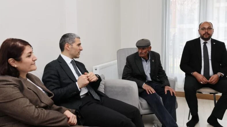 Vali Aktaş Bayat