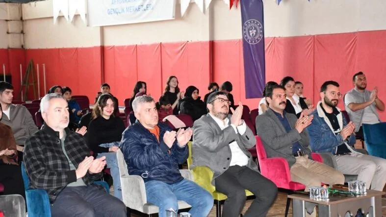gençlik merkezileri programlar
