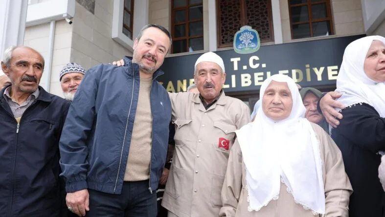 Hac yolcuları uğurlandı