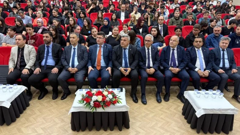 Zaferin izinde